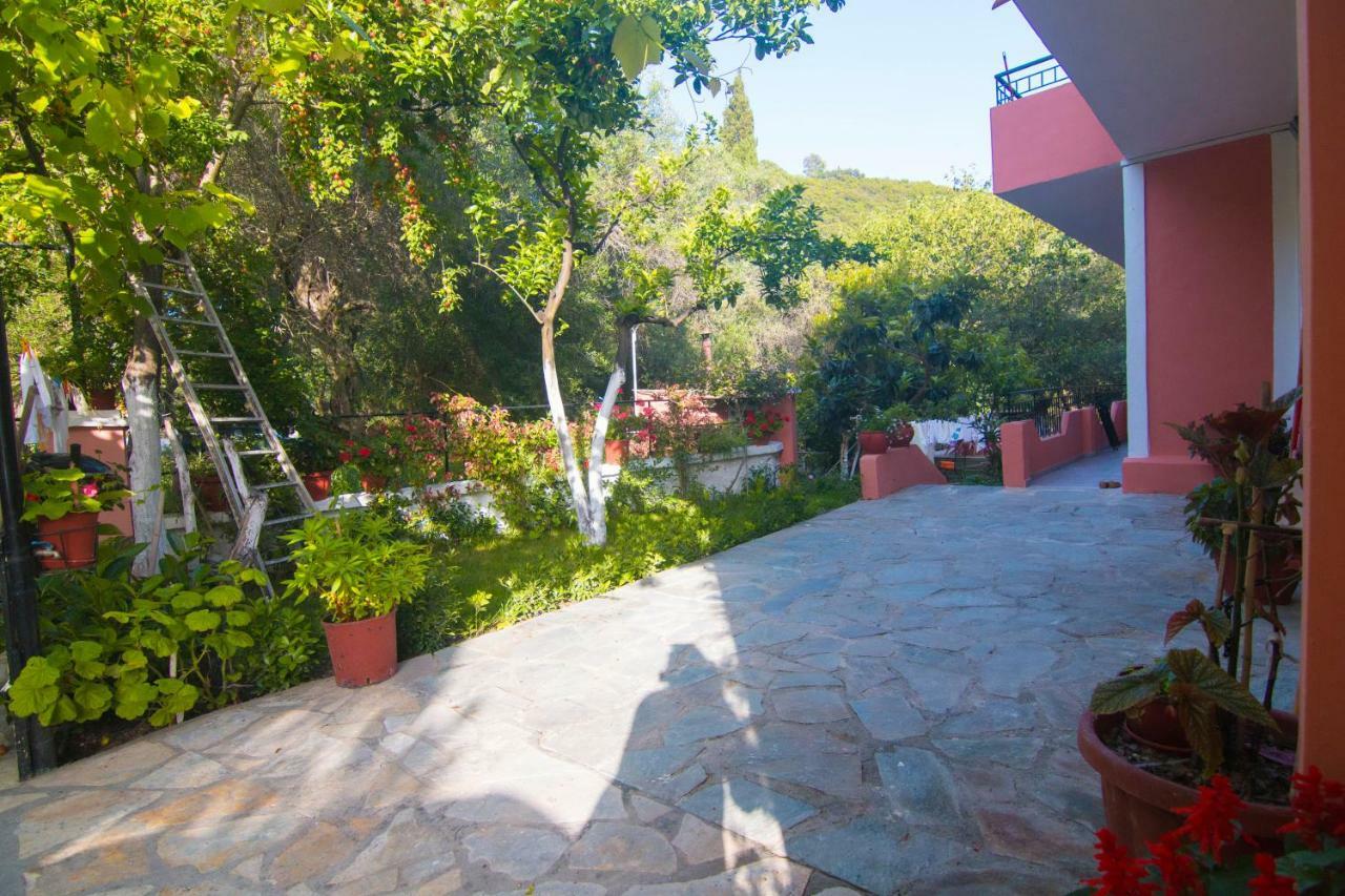Athina Studios Палеокастрица Экстерьер фото