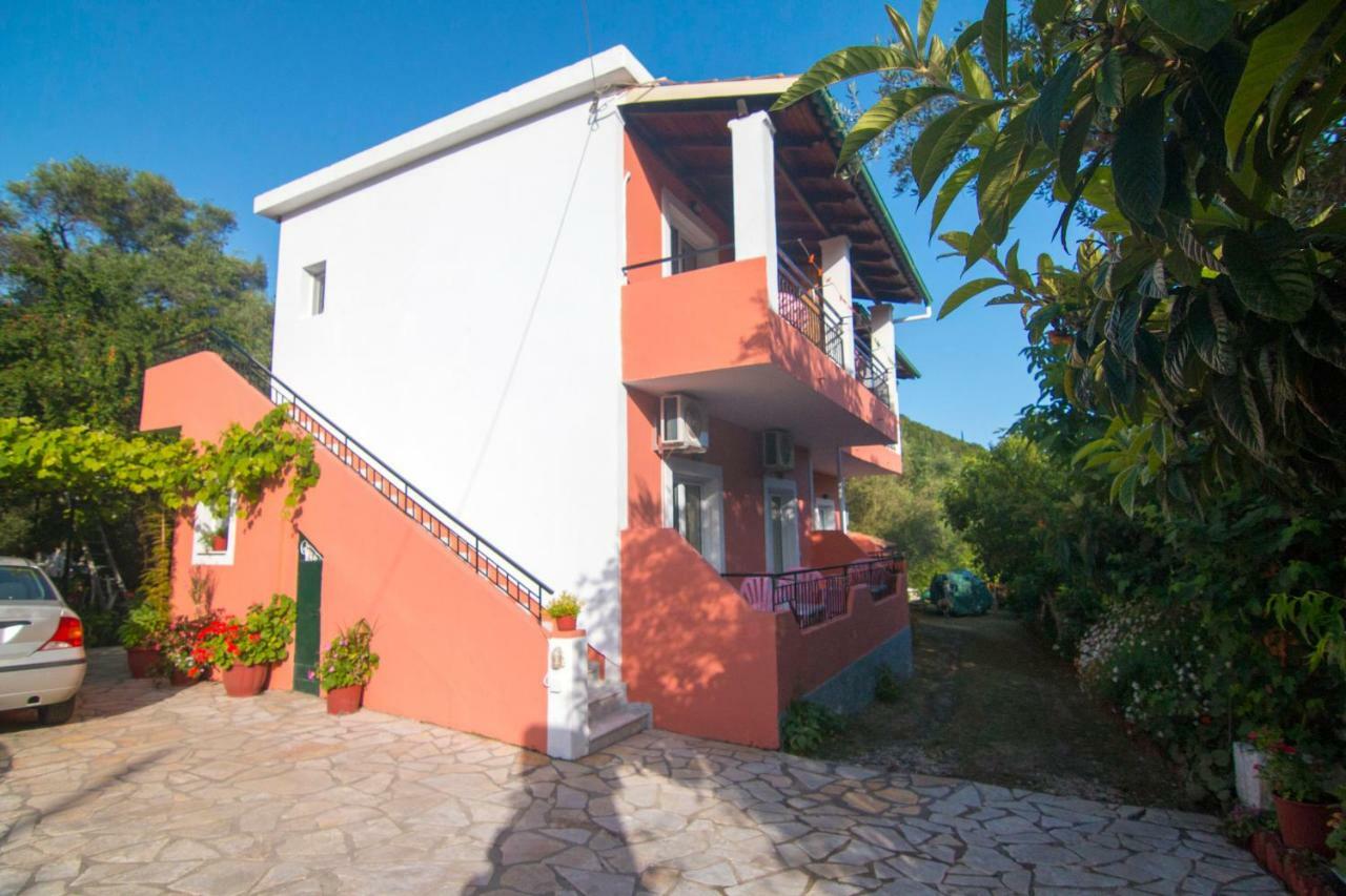 Athina Studios Палеокастрица Экстерьер фото